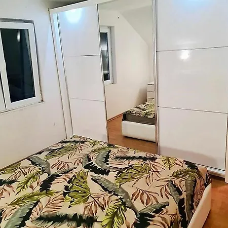 Beautiful Two Bedroom Apartment With A Large Balcony - City And Sea View! Apartment Zadar